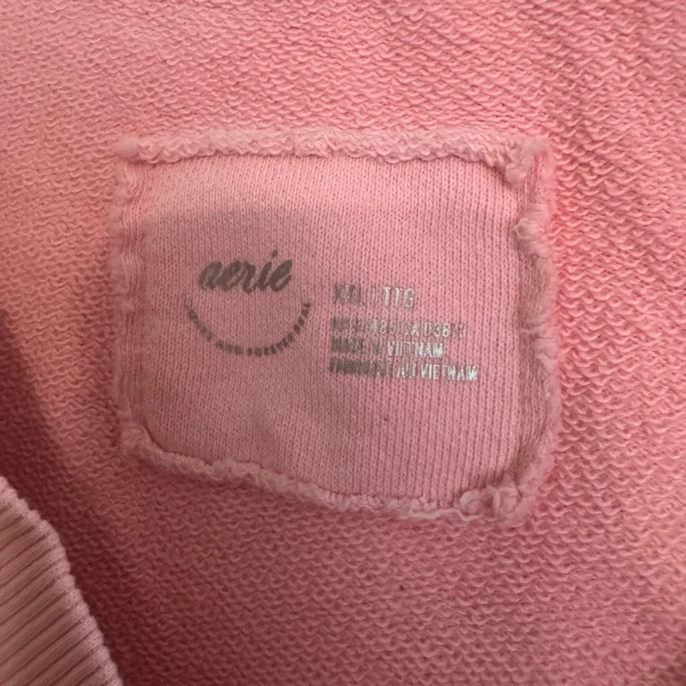 Aerie Off-the-Shoulder Coral/Peach V-Neck Sweater - Picture 4 of 6